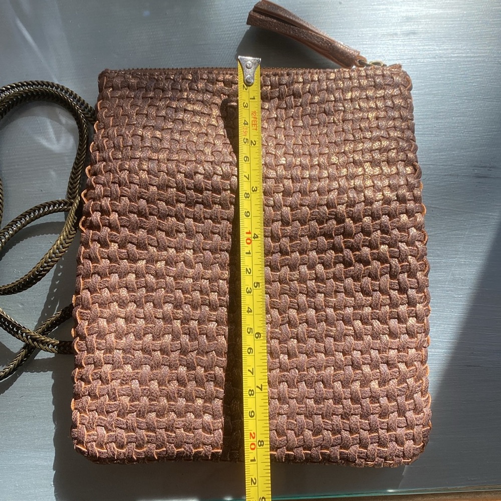 NWOT Anthropologie Deux Lux rose gold woven foldover bag - Picture 4 of 10